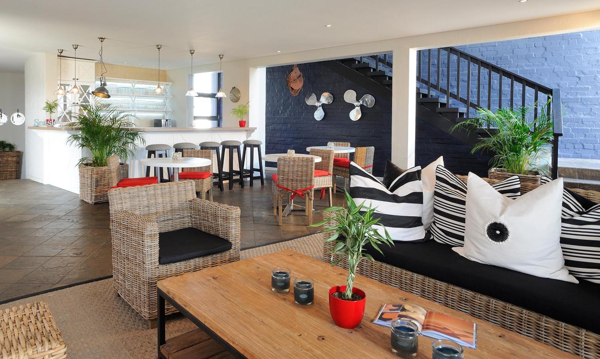 Oyster Box Guesthouse Walvis Bay Exterior photo